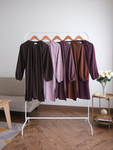 Load image into Gallery viewer, DF Basic Raglan Blouse