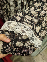 Load image into Gallery viewer, Bunga Lace Dress
