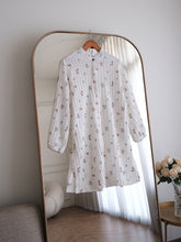 Load image into Gallery viewer, DF Dahlia Blouse
