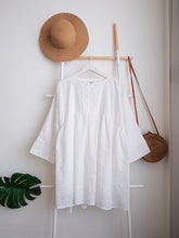 Load image into Gallery viewer, DF Lola Oversized Blouse
