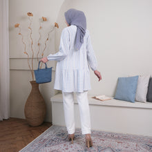Load image into Gallery viewer, DF Sofi Blouse
