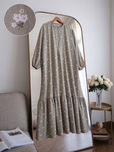 Load image into Gallery viewer, DF Sara Dress
