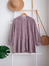 Load image into Gallery viewer, DF Taffy Blouse
