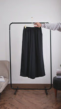 Load and play video in Gallery viewer, DF Mia Pants 2.0
