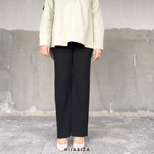 Load image into Gallery viewer, Sofia Pleated Pants
