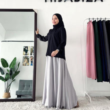 Load image into Gallery viewer, Flare Skirt
