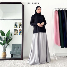Load image into Gallery viewer, Flare Skirt

